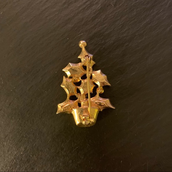 Avon 2003 Christmas Holly Tree Pin Brooch - Picture 3 of 8